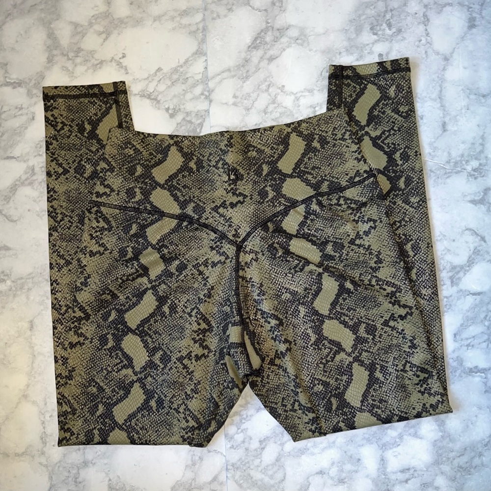 BuffBunny- Rebel Legging - Green Snake Bite